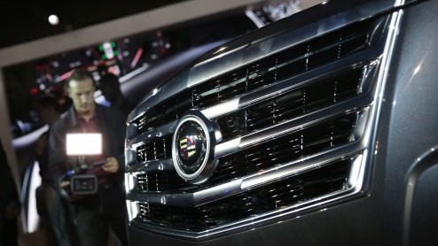Cadillac introduceert de nieuwe Escalade 6.2 V8 model 2015, die begin volgend jaar op de markt komt.
